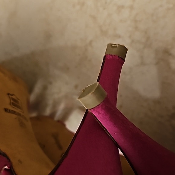 Manolo Blahnik - Picture 3 of 10